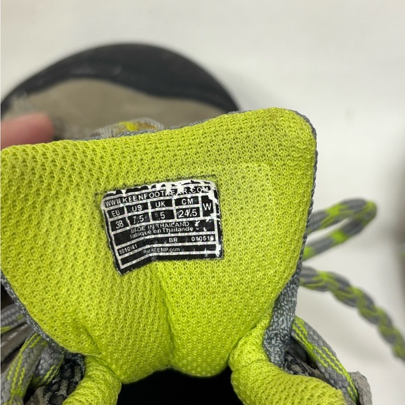 KEEN Gray and Green Hiking Shoes - Picture 5 of 7